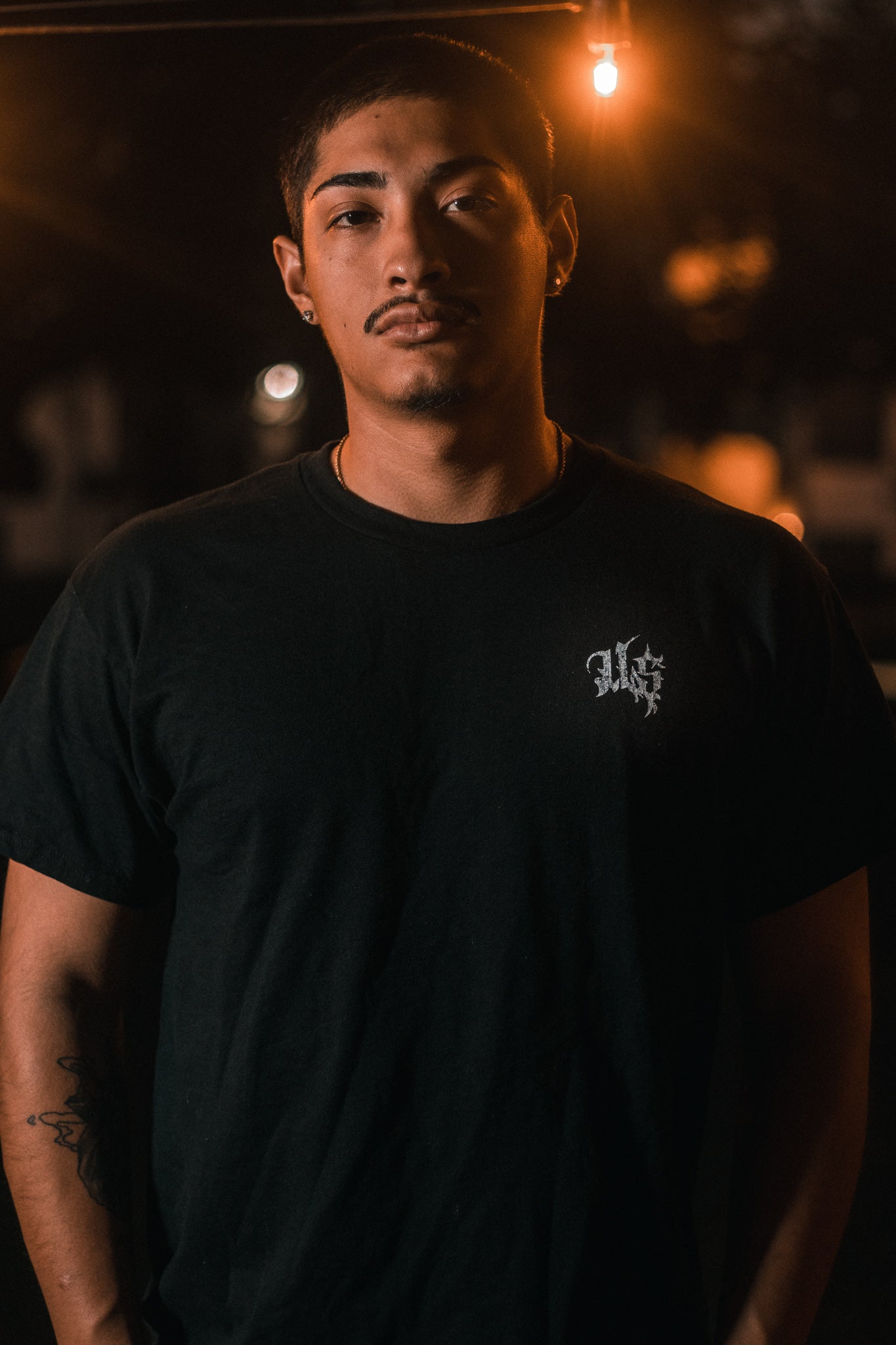 USM126 - ESSENTIAL GRAPHICS TEE