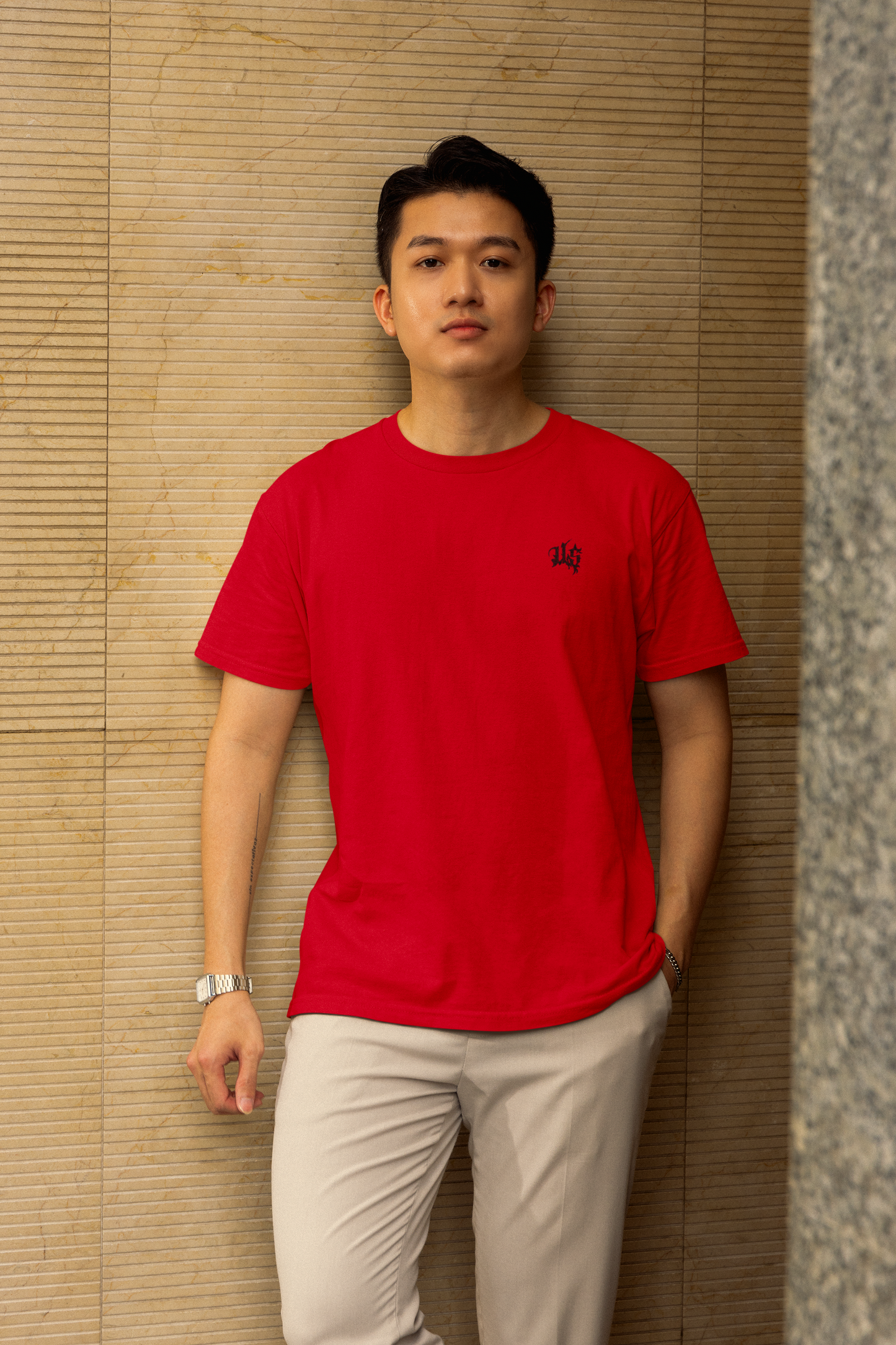 USM126 - ESSENTIAL GRAPHICS TEE