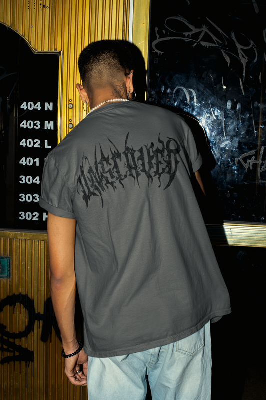 USM126 - ESSENTIAL GRAPHICS TEE