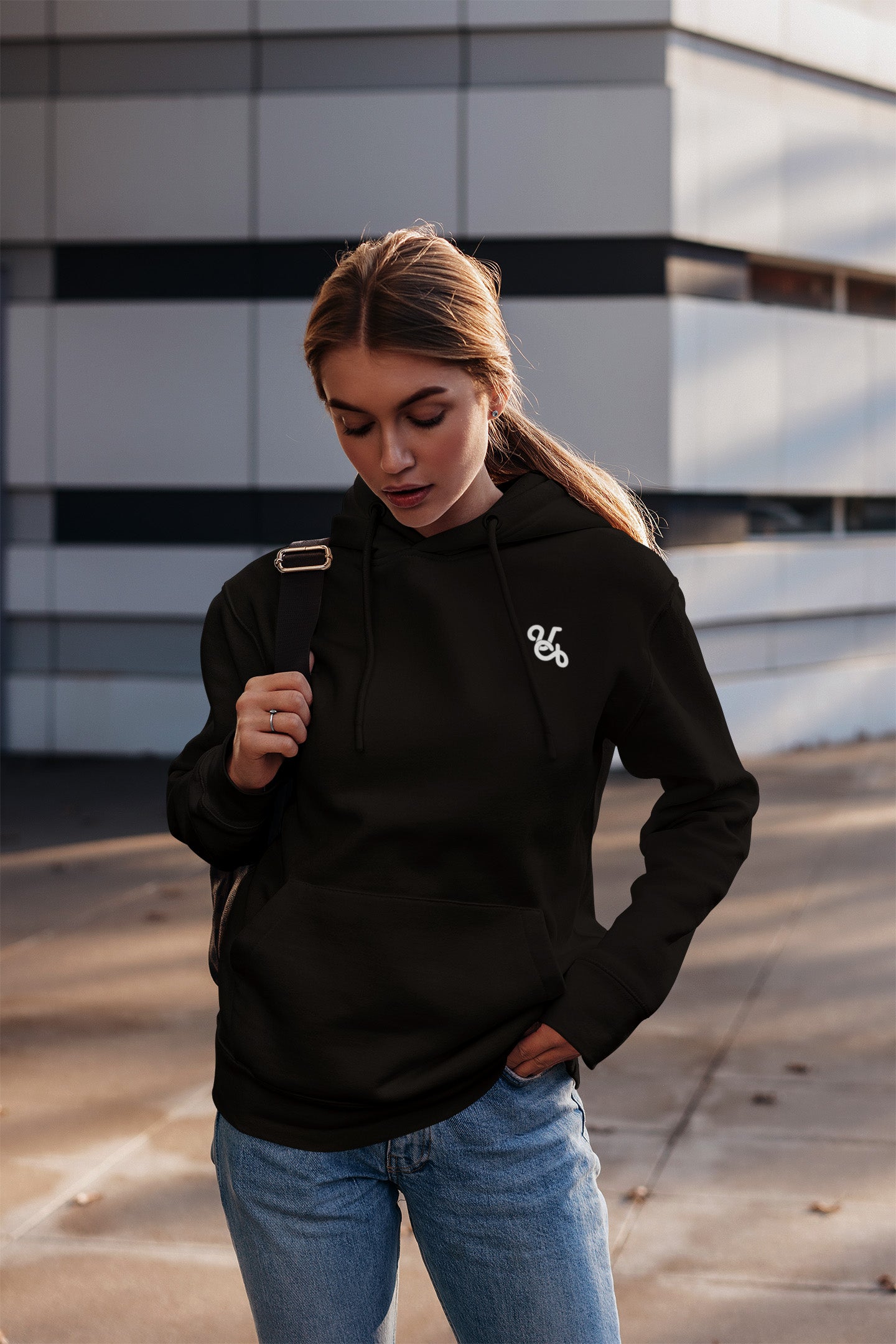 USW101 - FEEL GOOD HOODIE