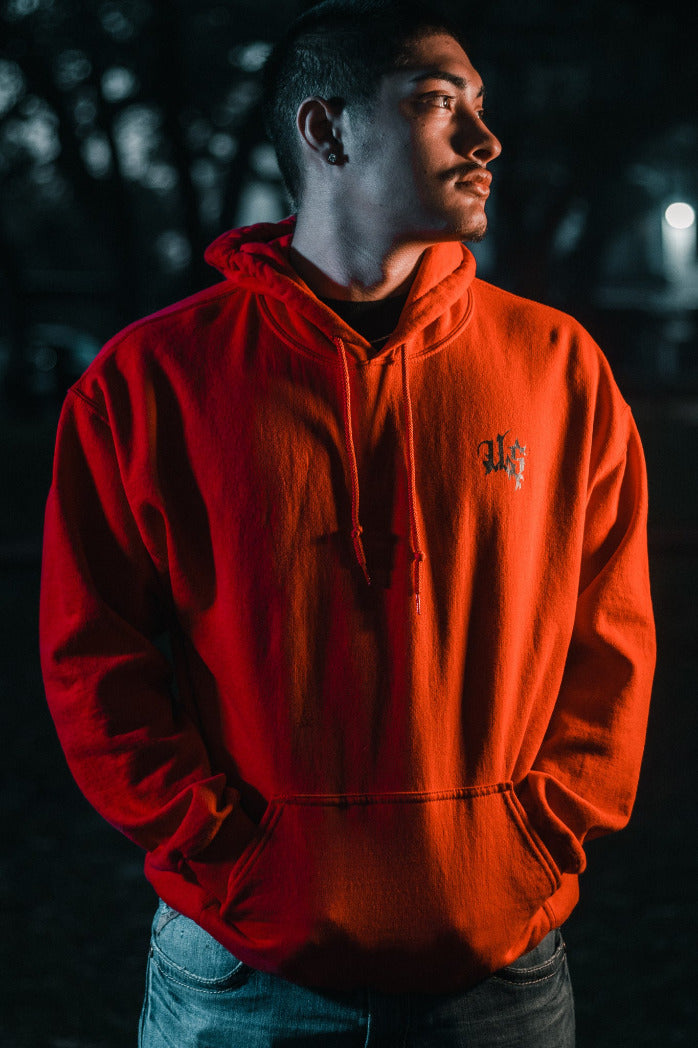 USM125 - ESSENTIAL GRAPHICS HOODIE