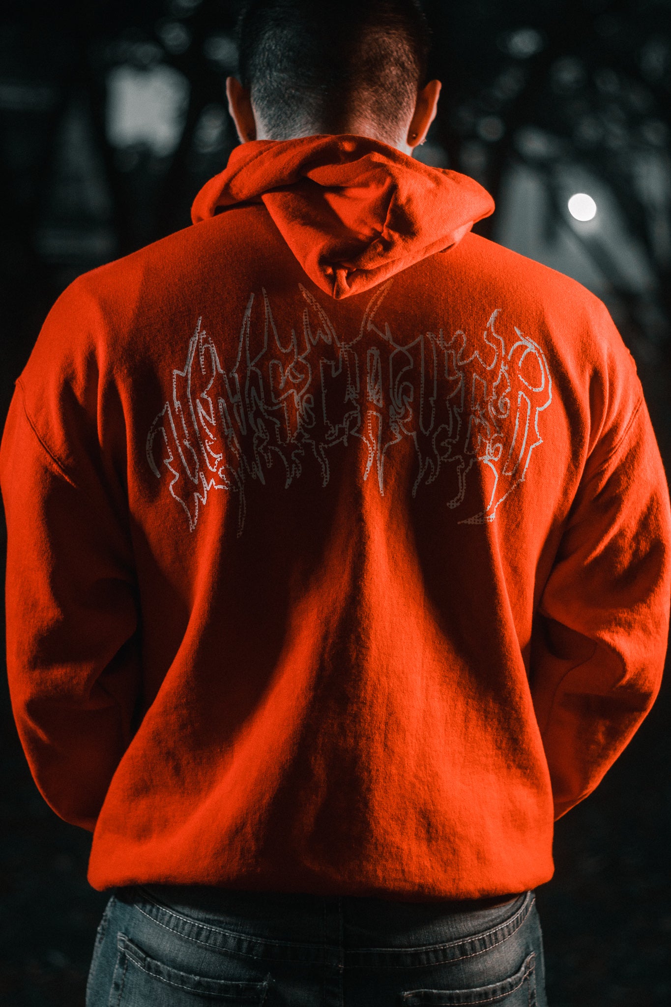 USM125 - ESSENTIAL GRAPHICS HOODIE