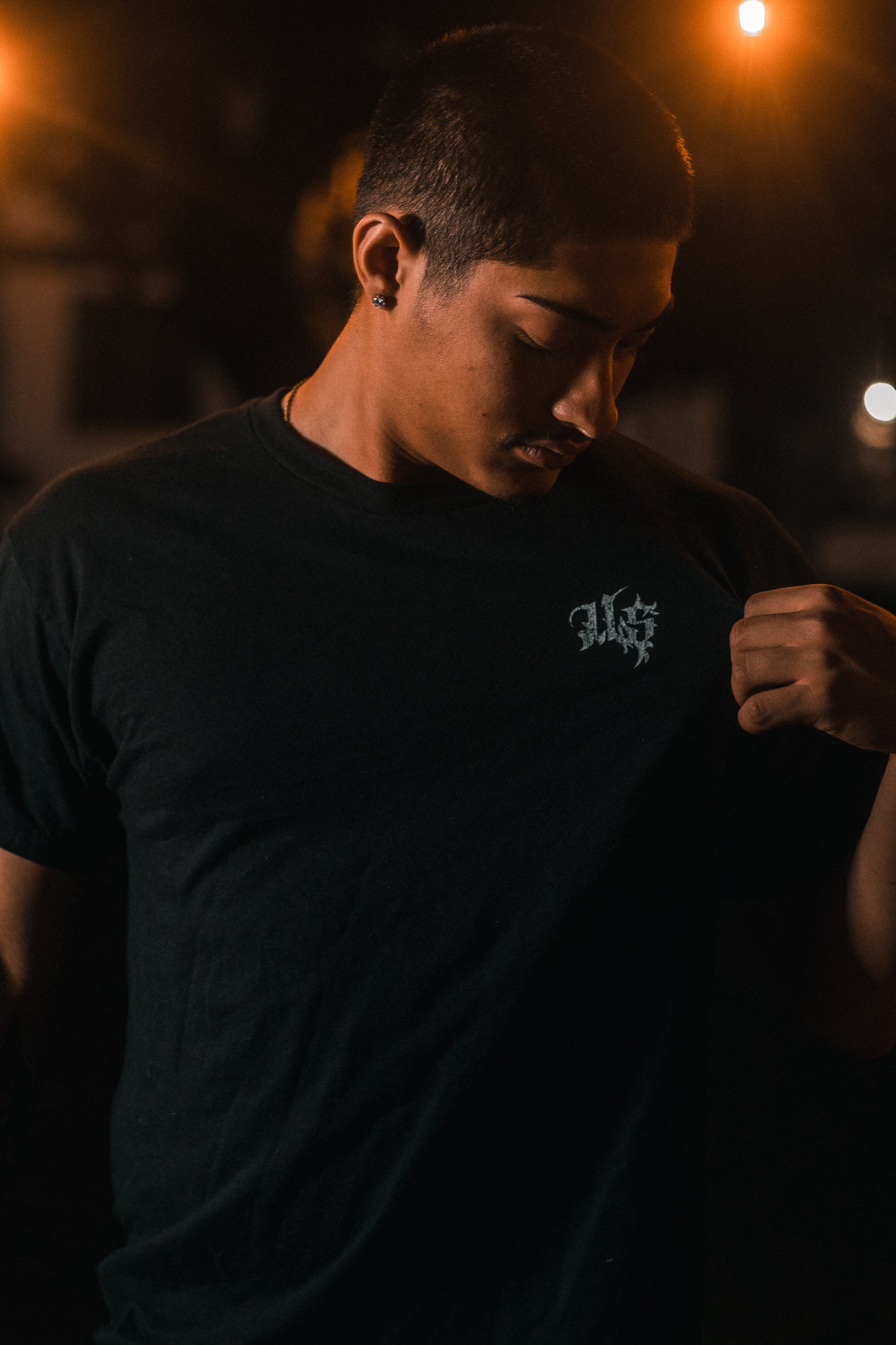 USM126 - ESSENTIAL GRAPHICS TEE