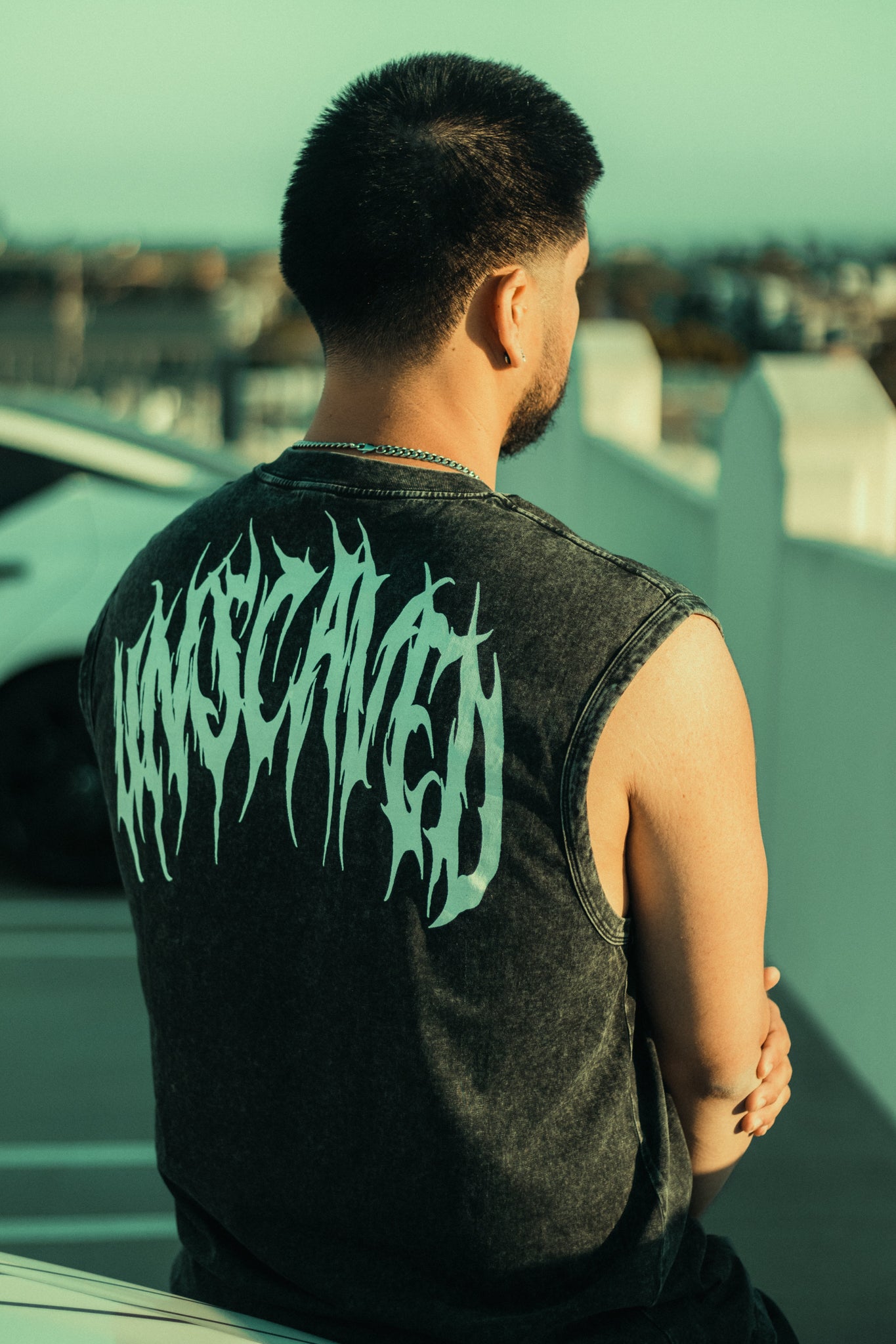 USM128 - EVERYDAY CUT-OFF ESSENTIAL TEE