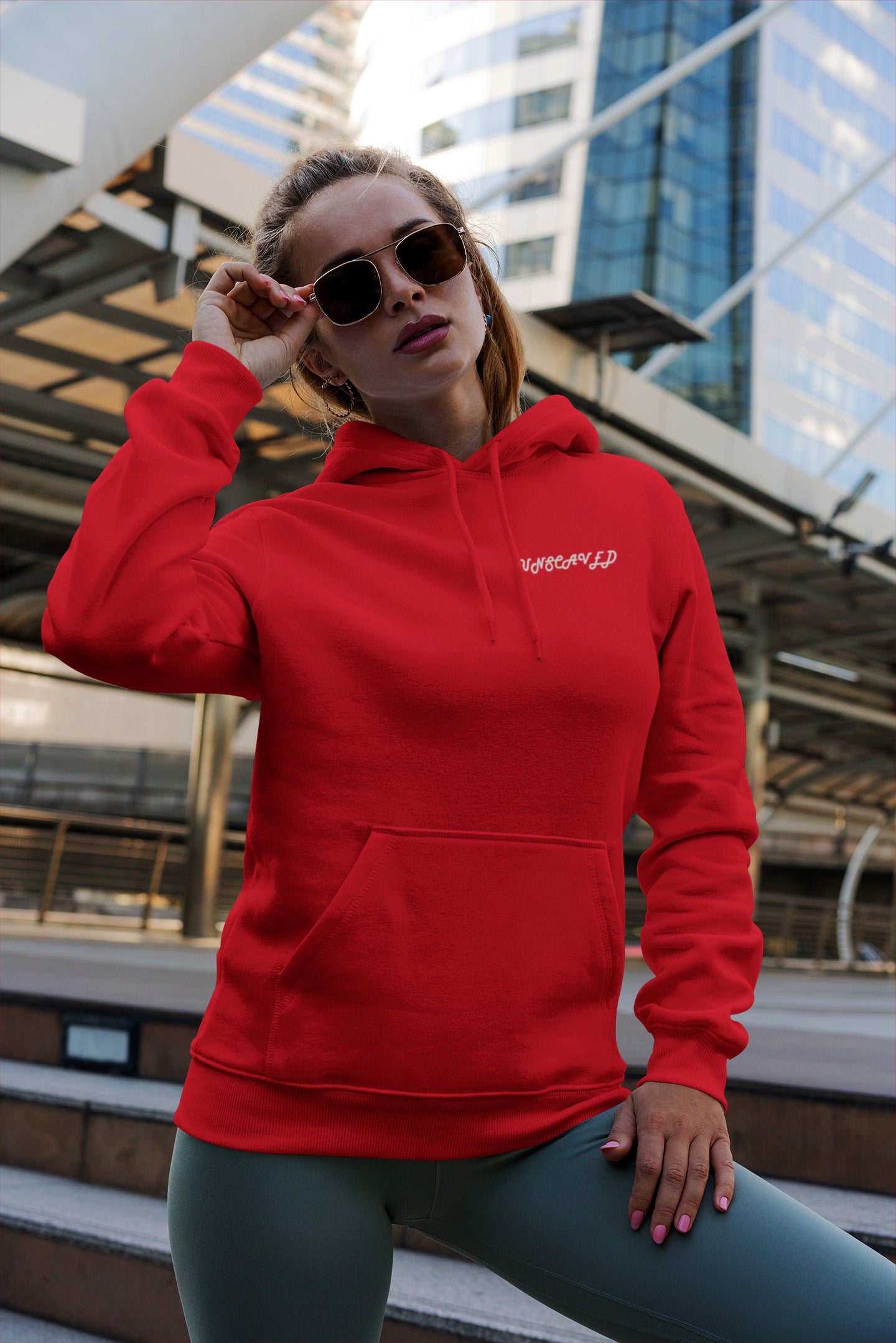 USW100 - FEEL GOOD HOODIE